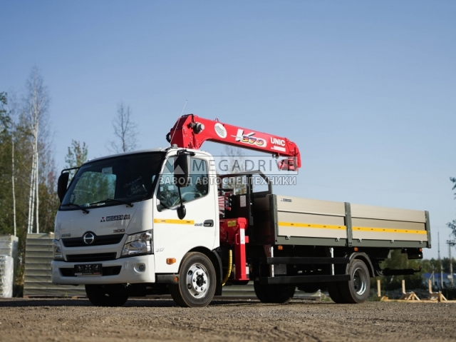 Манипулятор UNIC 374 на шасси HINO 300
