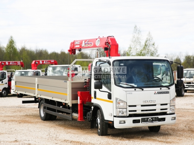 Манипулятор UNIC URV 374 на шасси ISUZU NQR