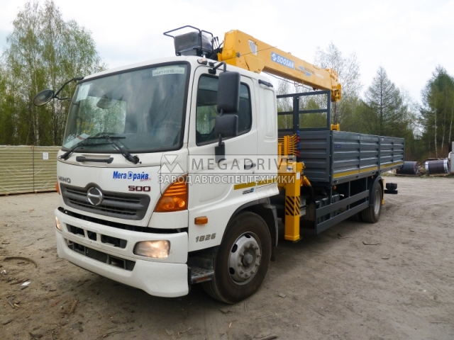 Манипулятор SOOSAN SCS746L на шасси HINO 500