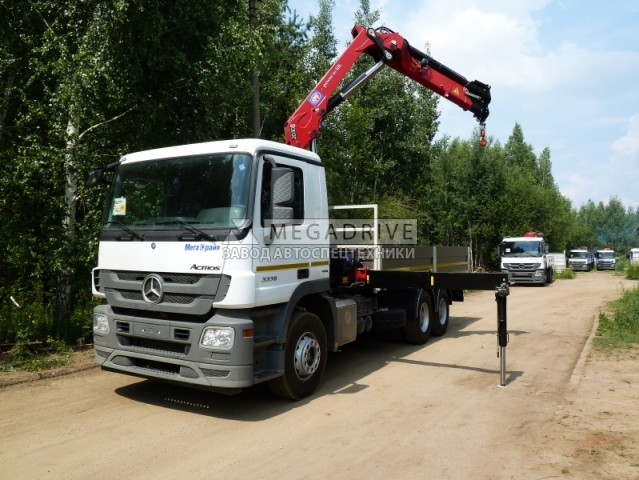 Манипулятор HMF 2030 на шасси MERCEDES-BENZ Actros 3336
