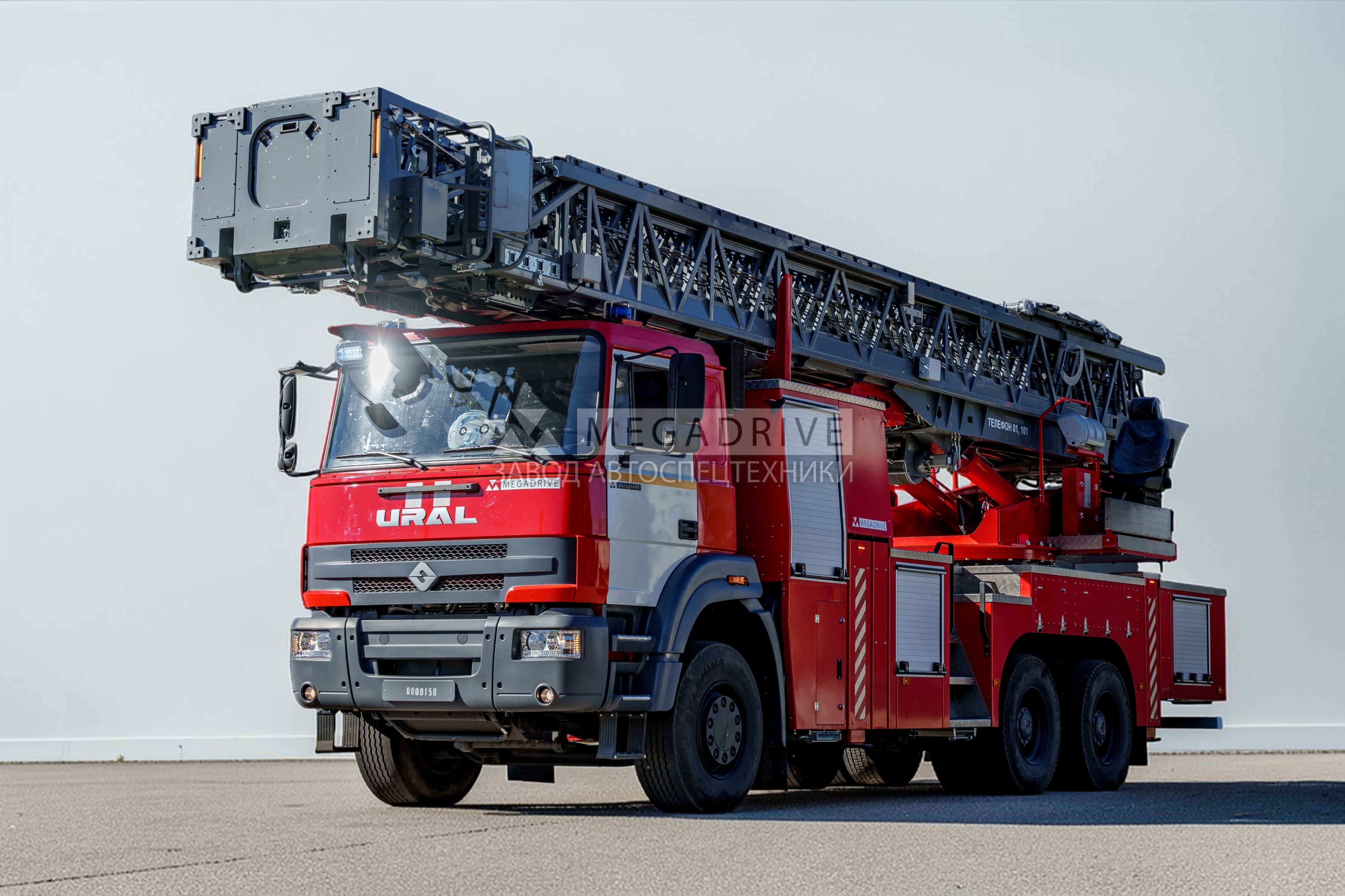 Автолестница пожарная АЛ-52 (С35510) на шасси УРАЛ