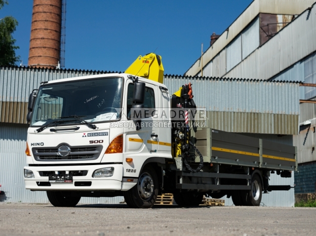 Манипулятор HYVA HB-150E2 на шасси HINO 500