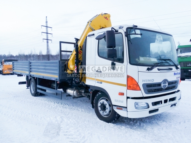 Манипулятор HYVA HB150 E2 на шасси HINO 500