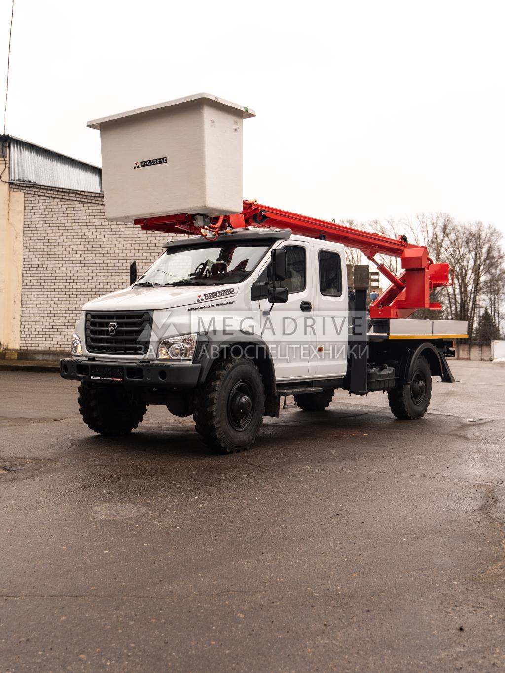 Автогидроподъемник ПСС-131.18Э на шасси ГАЗ САДКО NEXT C42A43 (люлька из композита)