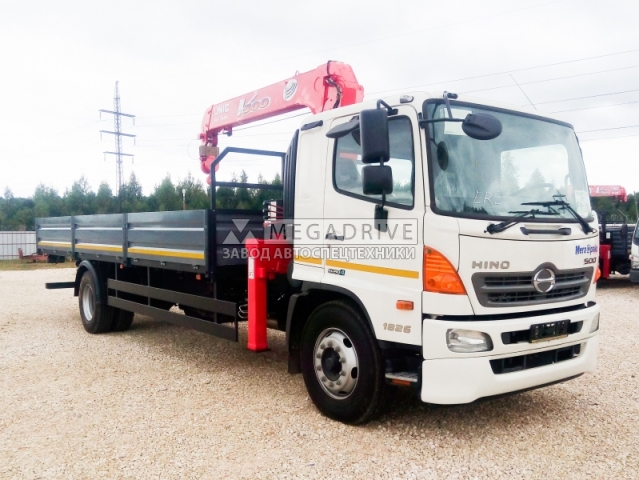 Манипулятор UNIC UR-V503 на шасси HINO 500