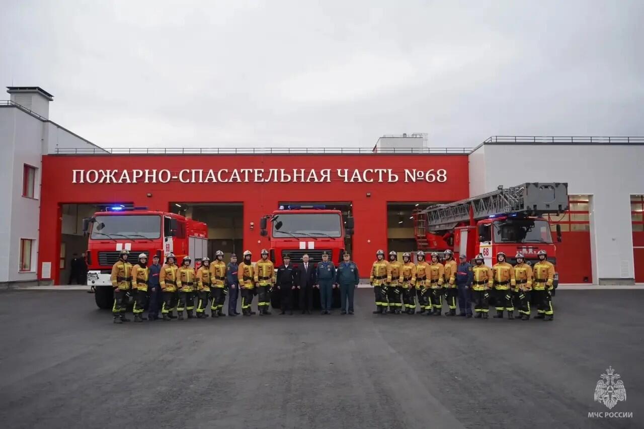 Автолестница АЛ-52 от Мега Драйв приступила к службе в Санкт-Петербурге