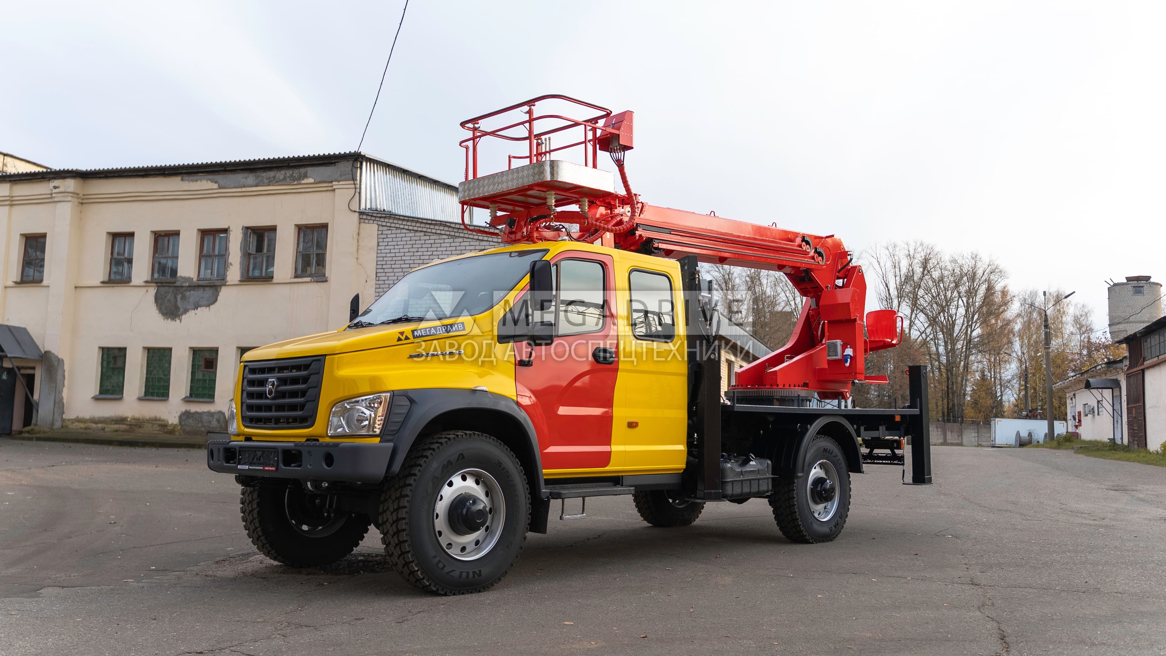 Автогидроподъемник ПСС-131.22Э на шасси ГАЗ С42А33 Садко-9