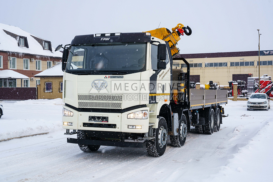 Манипулятор XCMG SQZ 330-6 на шасси FAW 3310